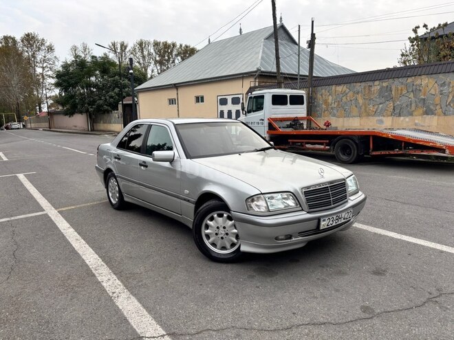 Mercedes C 180 2000, 292,000 km - 1.8 l - Göyçay