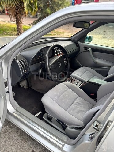 Mercedes C 180 2000, 292,000 km - 1.8 l - Göyçay