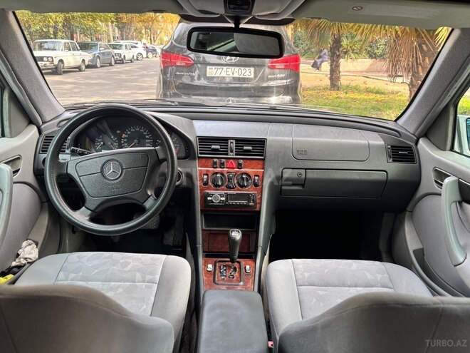Mercedes C 180 2000, 292,000 km - 1.8 l - Göyçay