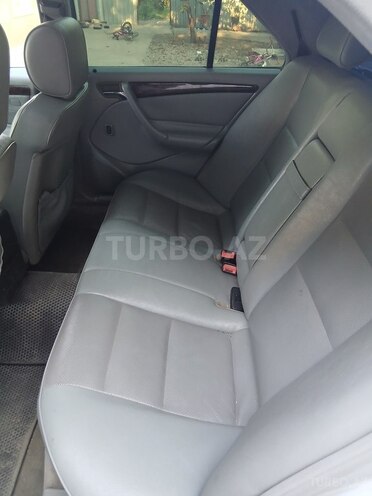 Mercedes C 280 1999, 324,656 km - 2.8 l - Qusar