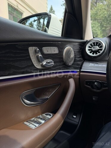 Mercedes E 220 d 2017, 177,690 km - 2.0 l - Bakı