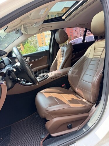 Mercedes E 220 d 2017, 177,690 km - 2.0 l - Bakı