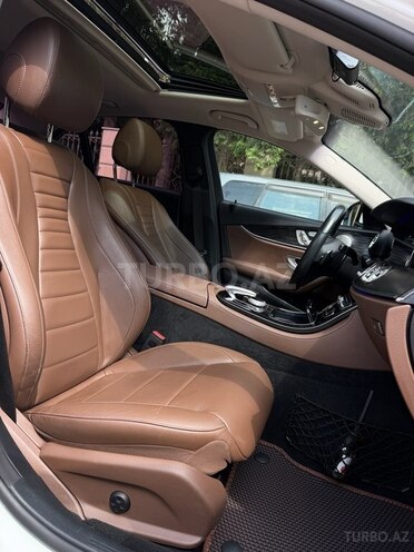 Mercedes E 220 d 2017, 177,690 km - 2.0 l - Bakı
