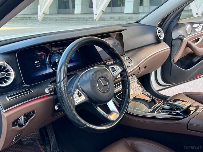 Mercedes E 220 d 2017, 177,690 km - 2.0 l - Bakı