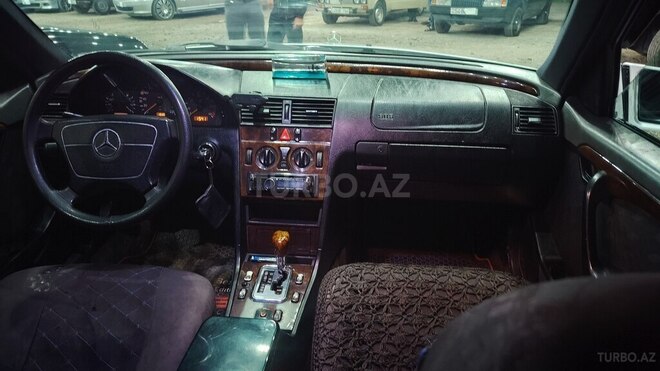 Mercedes C 250 1996, 450,000 km - 2.5 l - Sabirabad