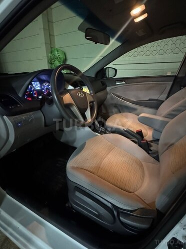 Hyundai Accent 2017, 160,934 km - 1.6 l - Bakı