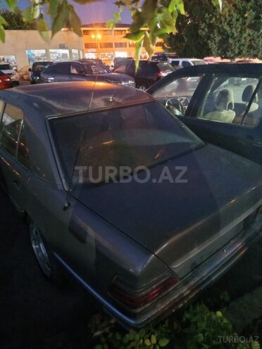 Mercedes 300 D 1990, 498,000 km - 3.0 l - Bakı