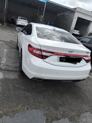 Hyundai Grandeur 2015, 260,000 km - 2.2 l - Bakı