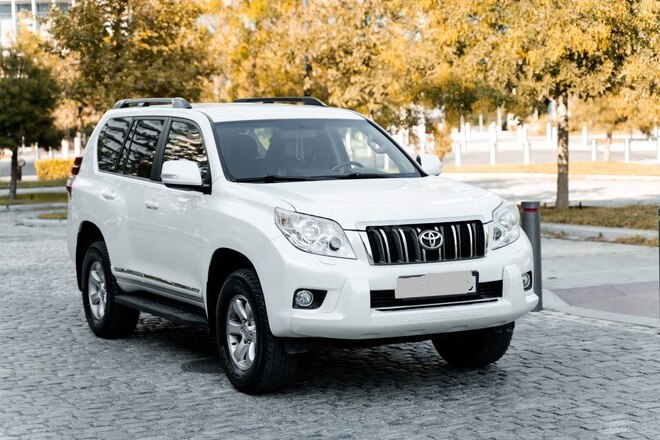Toyota Land Cruiser Prado 2010, 244,000 km - 2.7 l - Bakı