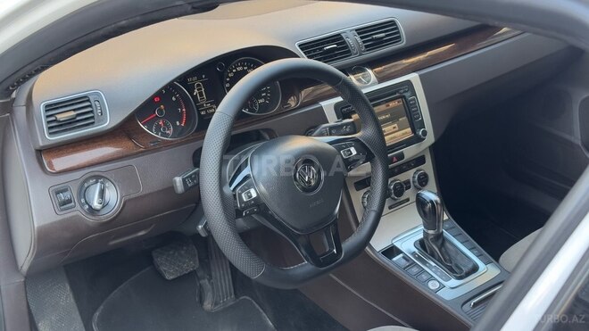 Volkswagen Passat 2011, 250,000 km - 1.8 л - Bakı