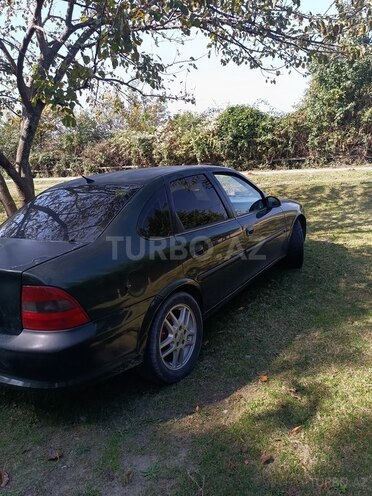 Opel Vectra 1998, 245,000 km - 2.0 l - Oğuz