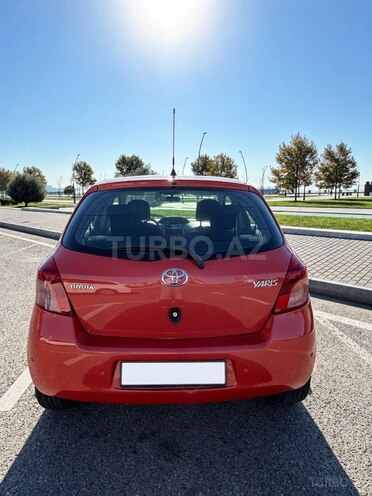 Toyota Yaris 2007, 135,500 km - 1.3 l - Bakı