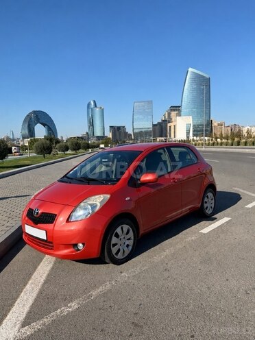 Toyota Yaris 2007, 135,500 km - 1.3 l - Bakı