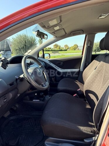 Toyota Yaris 2007, 135,500 km - 1.3 l - Bakı