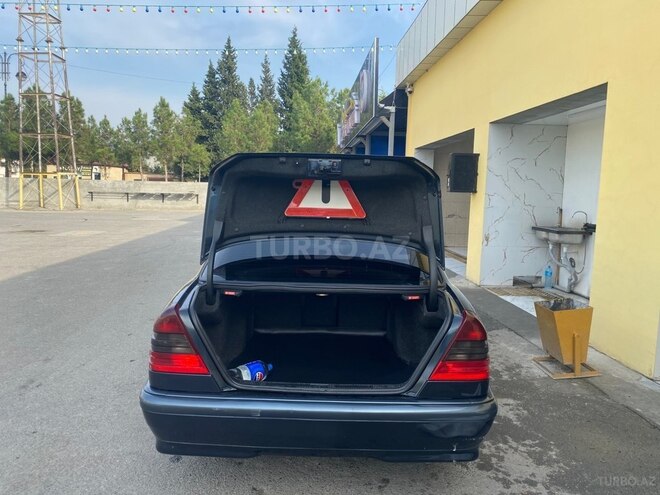 Mercedes C 180 1999, 367,716 km - 1.8 l - Ucar
