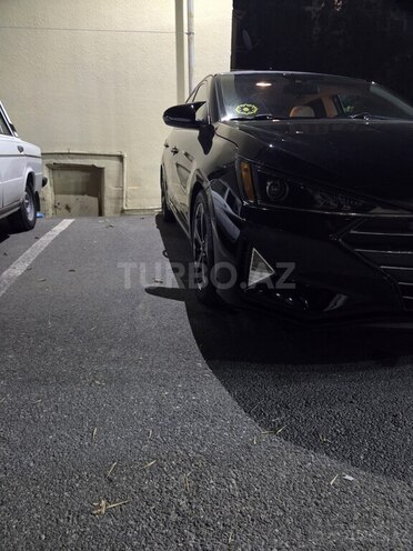 Hyundai Elantra 2019, 124,563 km - 2.0 l - Bakı