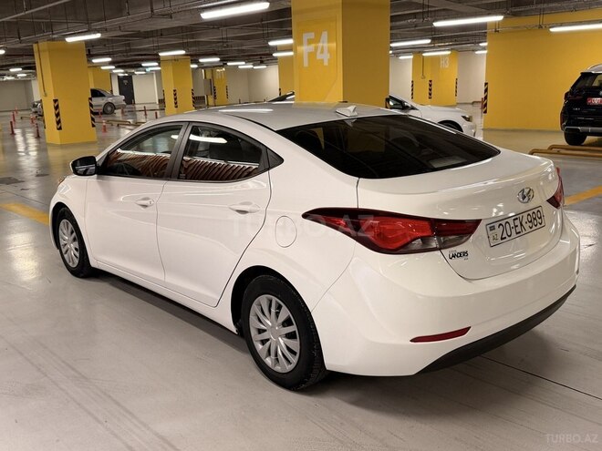 Hyundai Elantra 2015, 126,000 km - 1.8 l - Gəncə