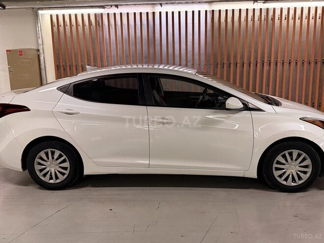 Hyundai Elantra 2015, 126,000 km - 1.8 l - Gəncə