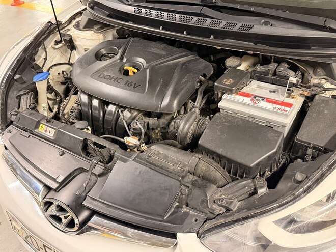 Hyundai Elantra 2015, 126,000 km - 1.8 l - Gəncə