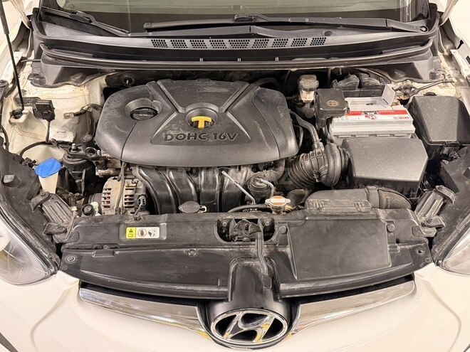 Hyundai Elantra 2015, 126,000 km - 1.8 l - Gəncə