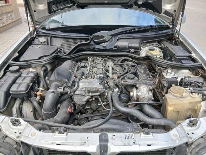 Mercedes E 200 2000, 529,292 km - 2.2 l - Ağstafa