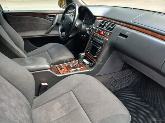 Mercedes E 200 2000, 529,292 km - 2.2 l - Ağstafa
