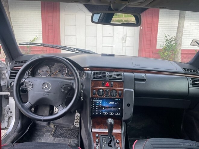Mercedes E 240 1998, 376,584 km - 2.4 l - Bakı
