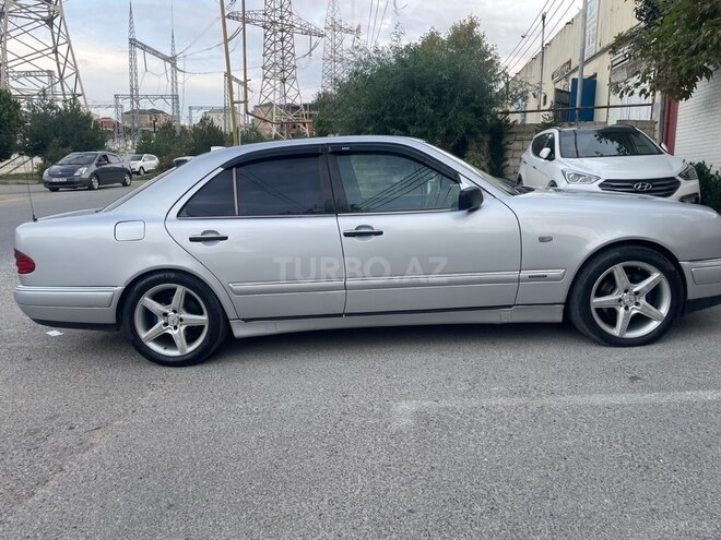Mercedes E 240 1998, 376,584 km - 2.4 l - Bakı