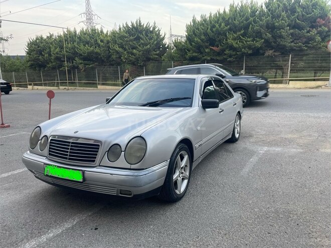Mercedes E 240 1998, 376,584 km - 2.4 l - Bakı