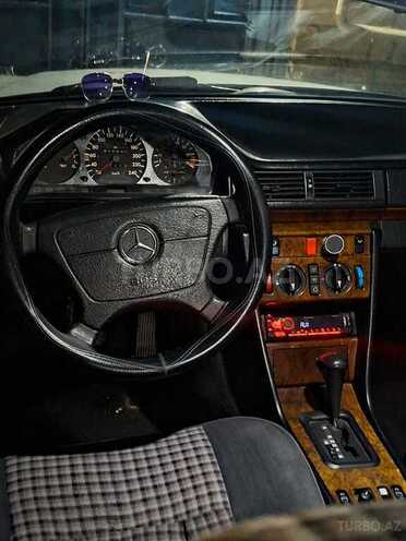 Mercedes 220 E 1994, 390,000 km - 2.2 l - Bakı