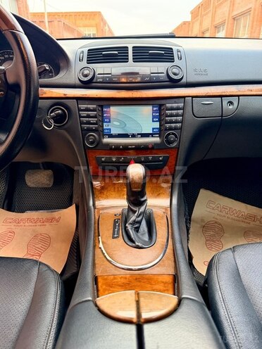 Mercedes E 240 2005, 280,000 km - 2.6 l - Gəncə