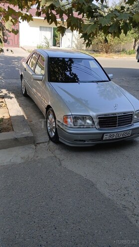 Mercedes C 240 1999, 222,000 km - 2.4 l - Biləsuvar