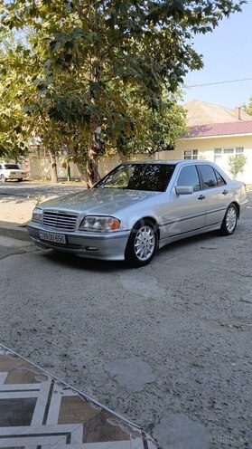 Mercedes C 240 1999, 222,000 km - 2.4 l - Biləsuvar