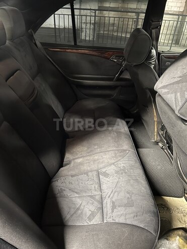 Mercedes E 220 1998, 350,000 km - 2.2 l - Bakı