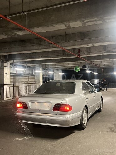 Mercedes E 220 1998, 350,000 km - 2.2 l - Bakı