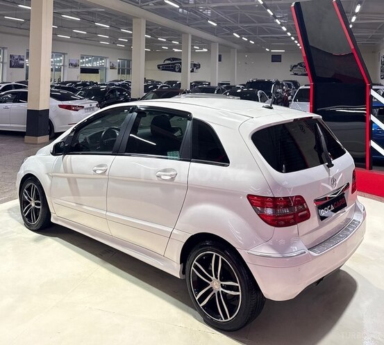 Mercedes B 170 2010, 180,000 km - 1.7 l - Sumqayıt