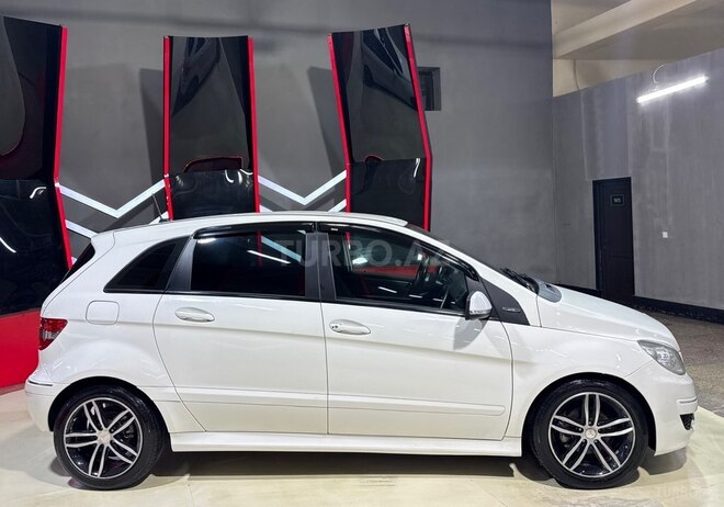 Mercedes B 170 2010, 180,000 km - 1.7 l - Sumqayıt