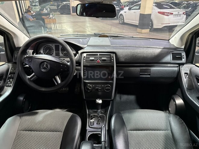 Mercedes B 170 2010, 185,000 km - 1.7 l - Sumqayıt
