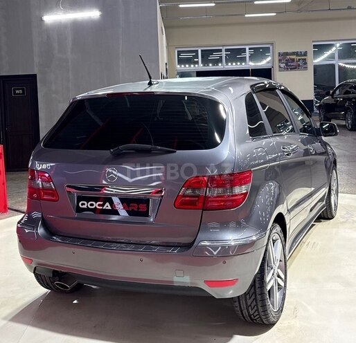 Mercedes B 170 2010, 185,000 km - 1.7 l - Sumqayıt