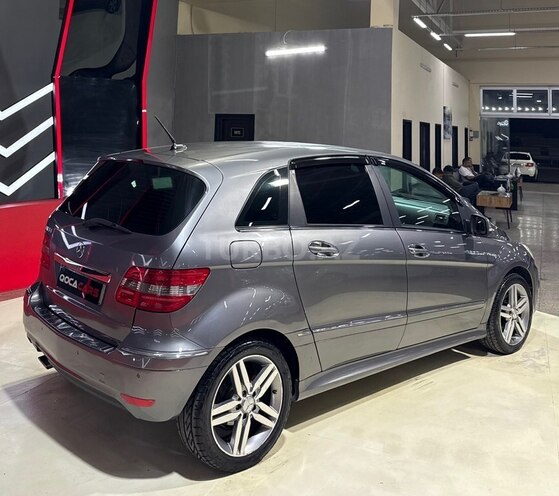 Mercedes B 170 2010, 185,000 km - 1.7 l - Sumqayıt