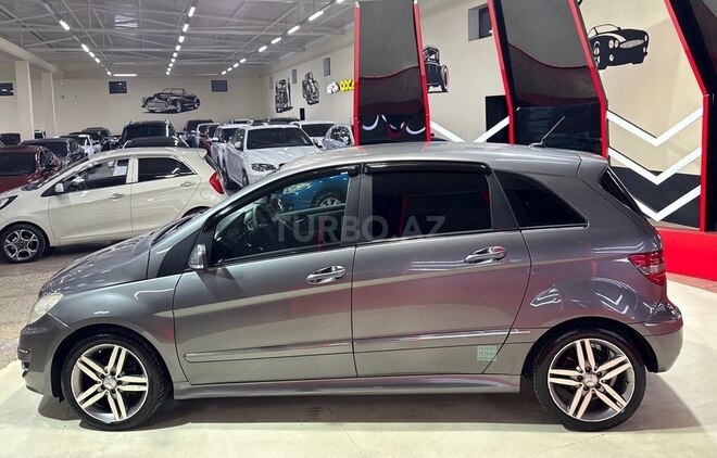 Mercedes B 170 2010, 185,000 km - 1.7 l - Sumqayıt
