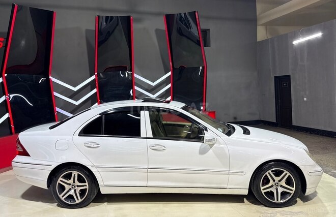 Mercedes C 200 2000, 330,000 km - 2.0 л - Sumqayıt