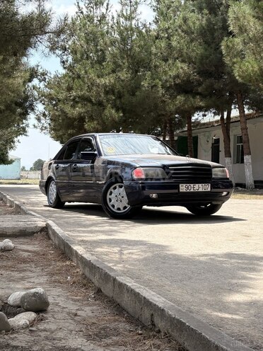 Mercedes C 180 1996, 401,757 km - 1.8 l - Xudat
