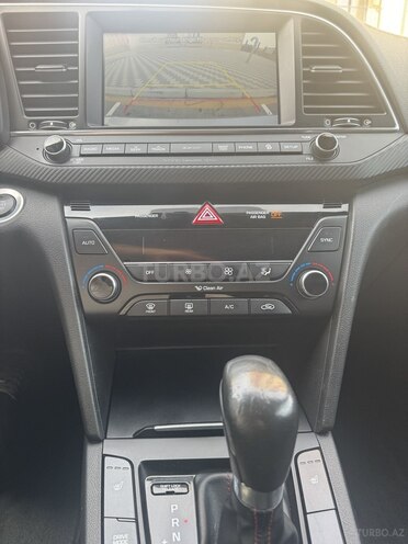 Hyundai Elantra 2017, 156,106 km - 1.6 л - Bakı