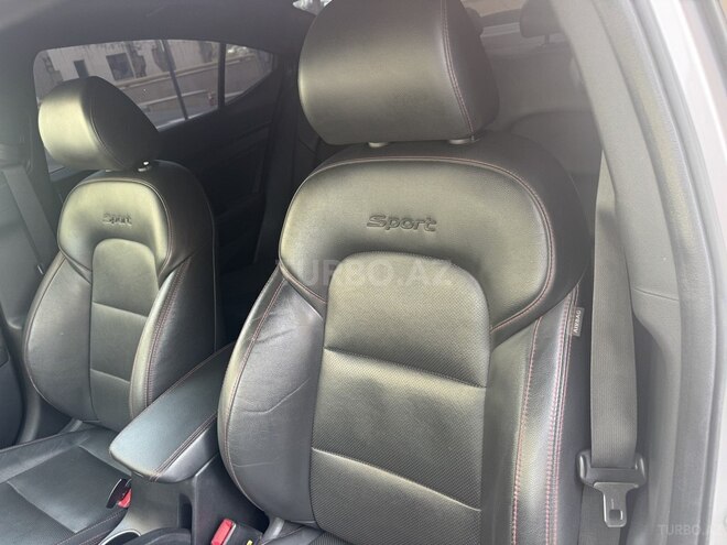 Hyundai Elantra 2017, 156,106 km - 1.6 л - Bakı