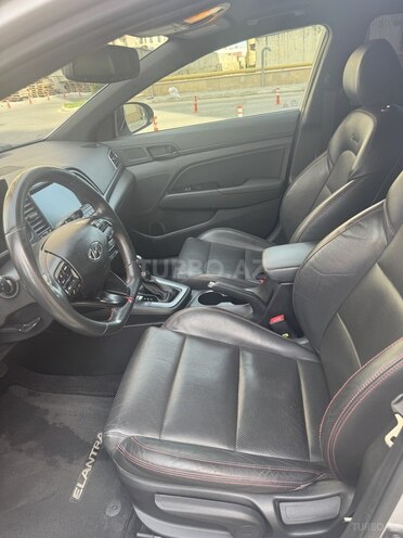 Hyundai Elantra 2017, 156,106 km - 1.6 л - Bakı