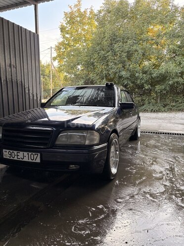 Mercedes C 180 1996, 401,757 km - 1.8 l - Xudat
