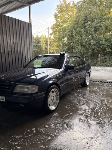 Mercedes C 180 1996, 401,757 km - 1.8 l - Xudat