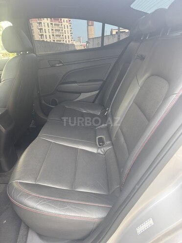 Hyundai Elantra 2017, 156,106 km - 1.6 л - Bakı