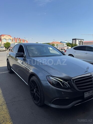 Mercedes E 300 4MATIC 2019, 144,000 km - 2.0 l - Naxçıvan